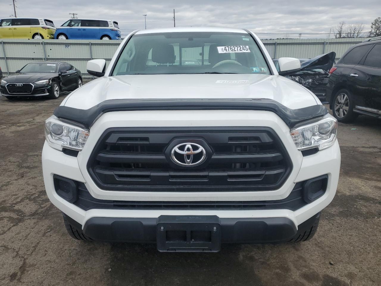 2017 Toyota Tacoma - Image 5