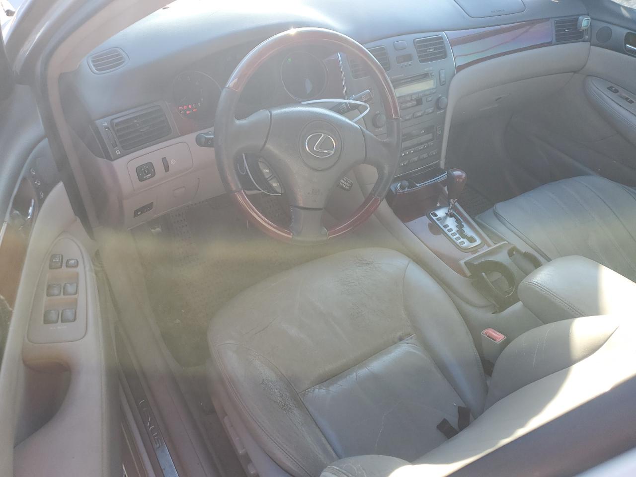 2003 Lexus ES - Image 8