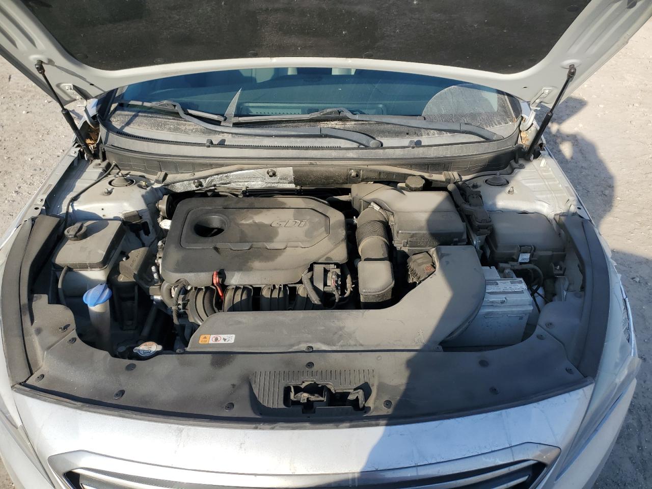 2015 Hyundai Sonata - Image 11