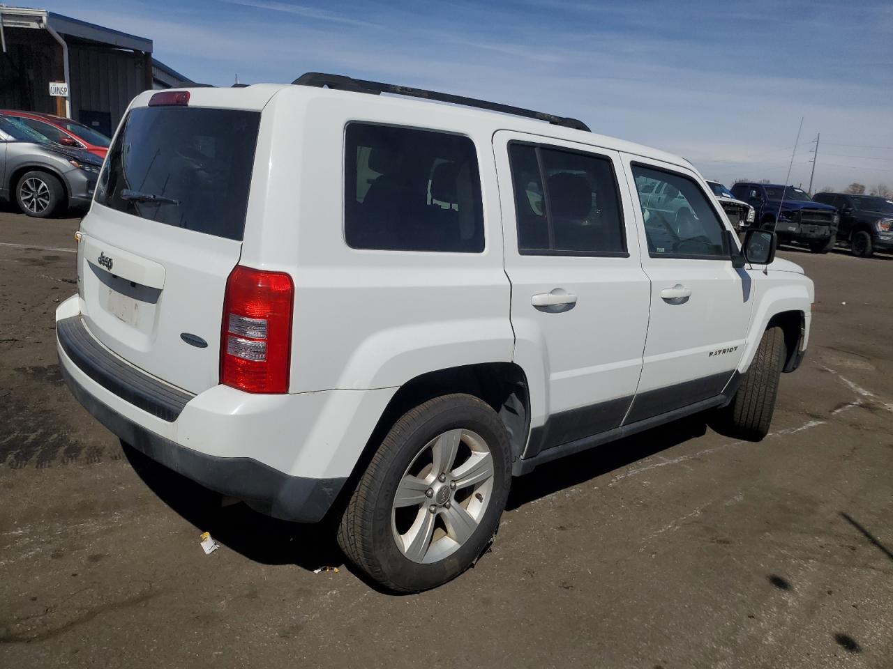2016 Jeep Liberty (Patriot) - Image 3