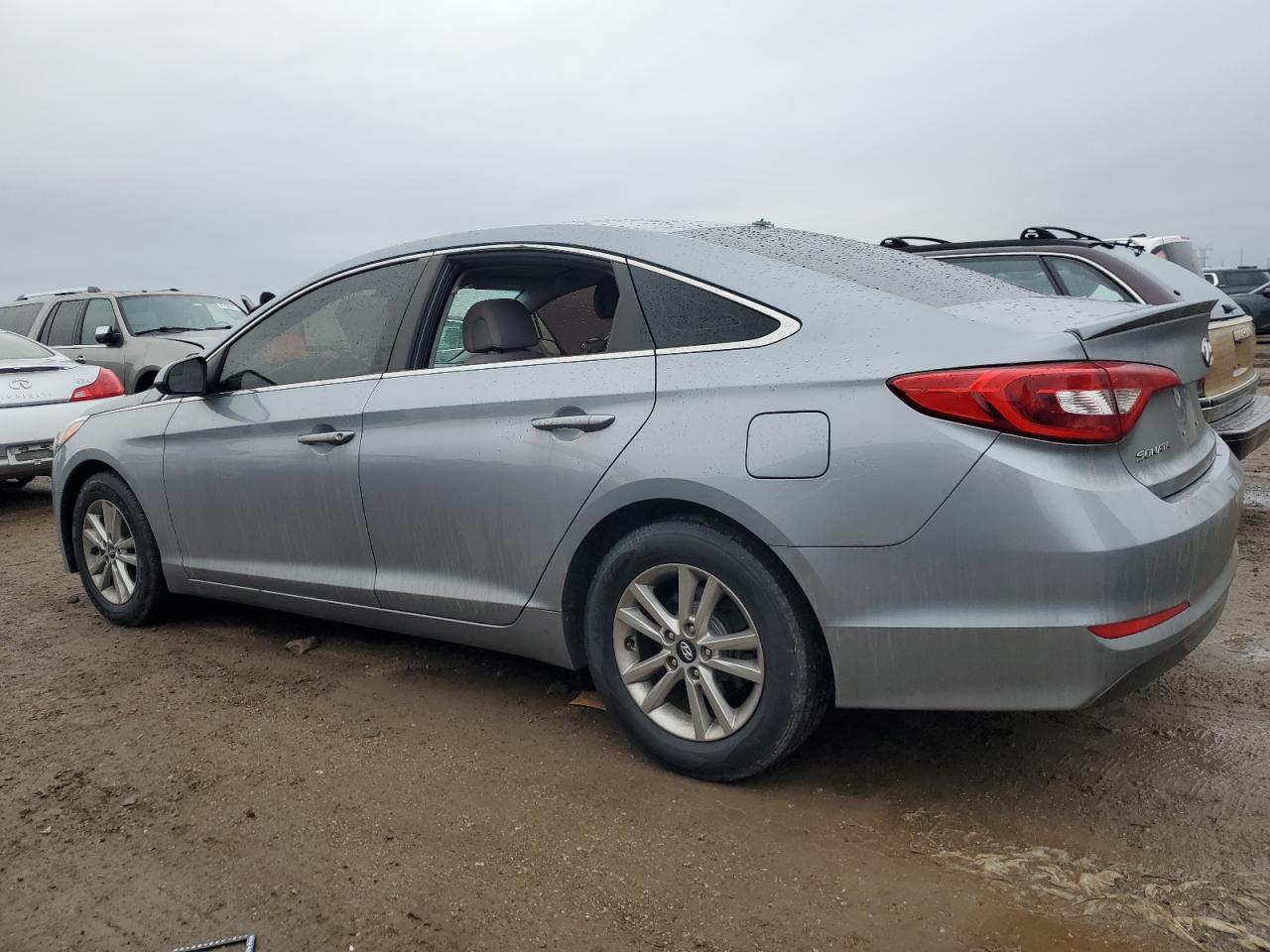 2017 Hyundai Sonata - Image 2