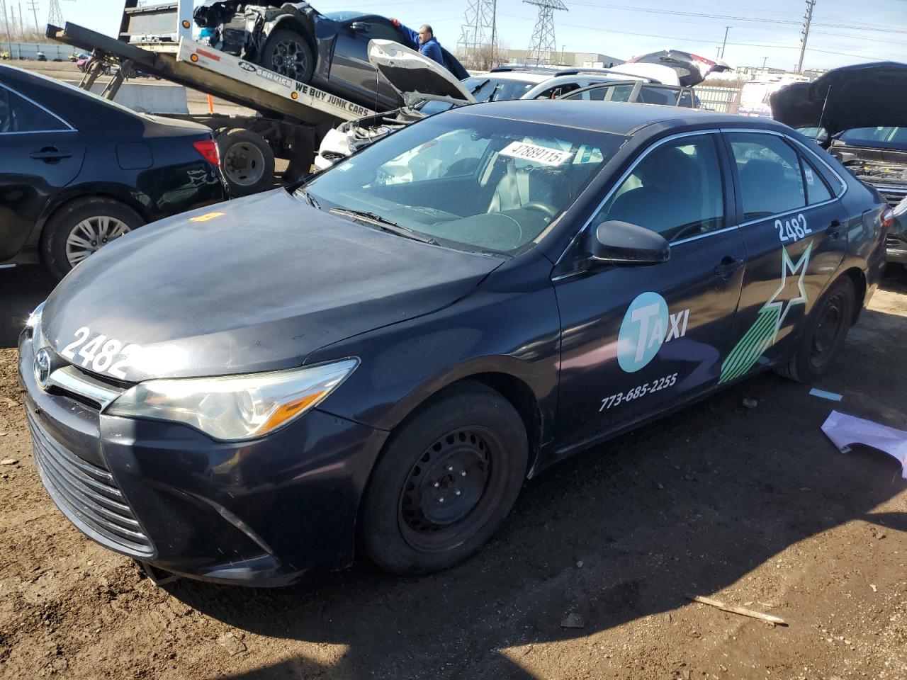 2016 Toyota Camry Hybrid for Sale in Elgin, IL - Mechanical