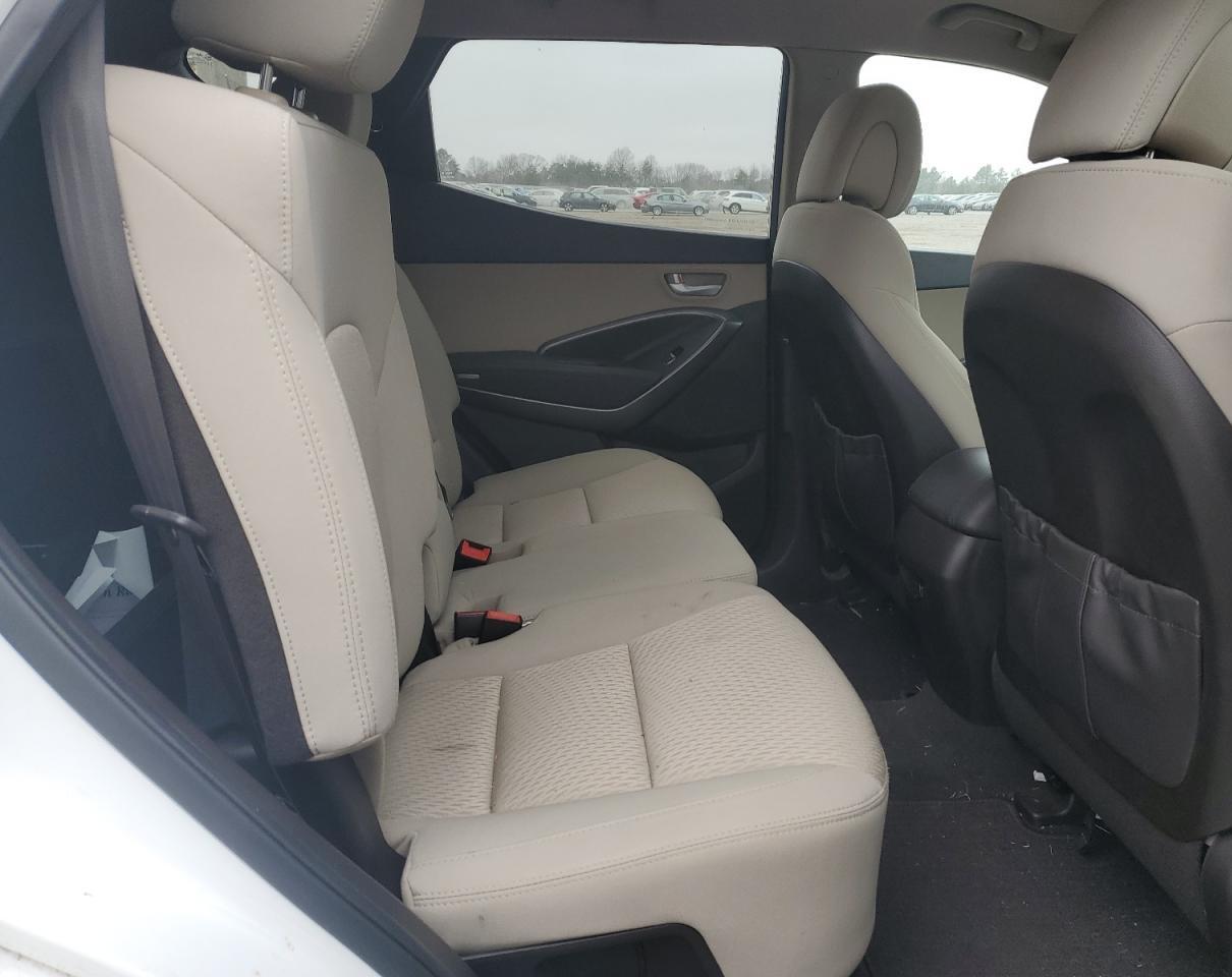 2013 Hyundai Santa Fe - Image 11