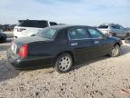2001 Lincoln Town Car Signature იყიდება San Antonio-ში, TX - Rear End