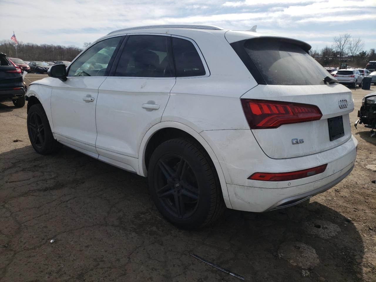 2018 Audi Q5 - Image 2