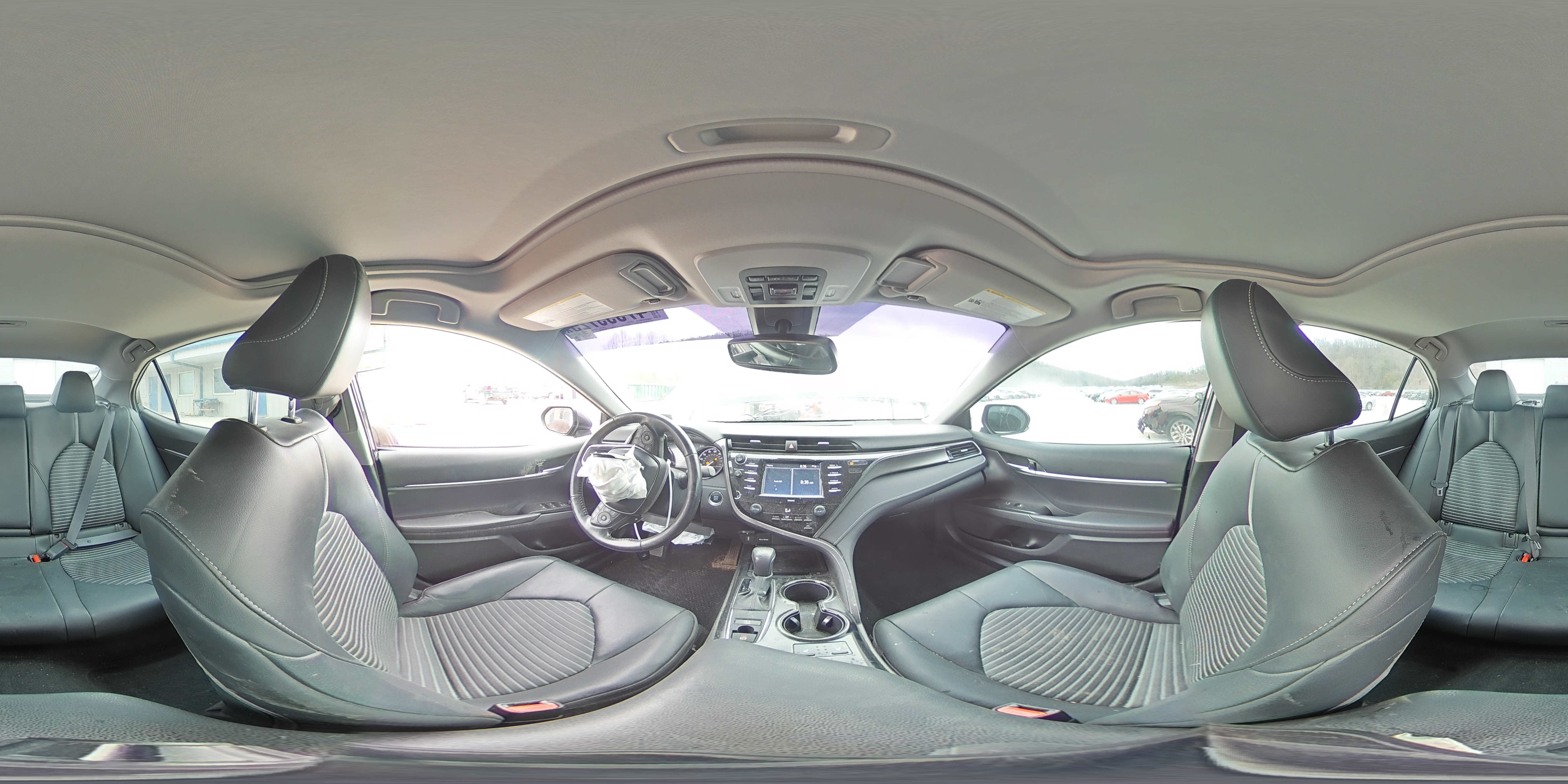 2020 Toyota Camry - Image 12