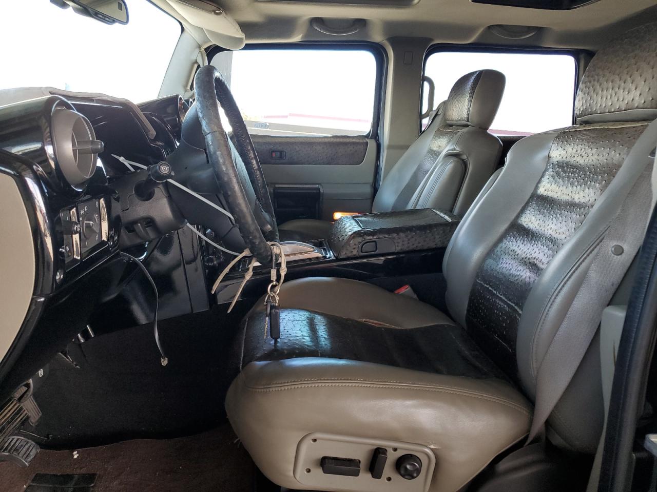 2003 Hummer H2 VIN: 5GRGN23U33H123144 Lot: 47416915