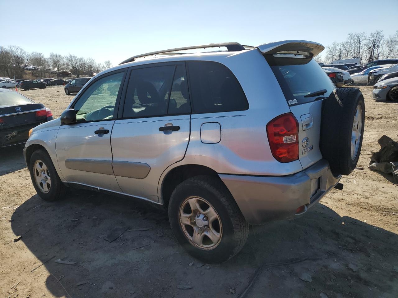 2005 Toyota RAV 4 - Image 2