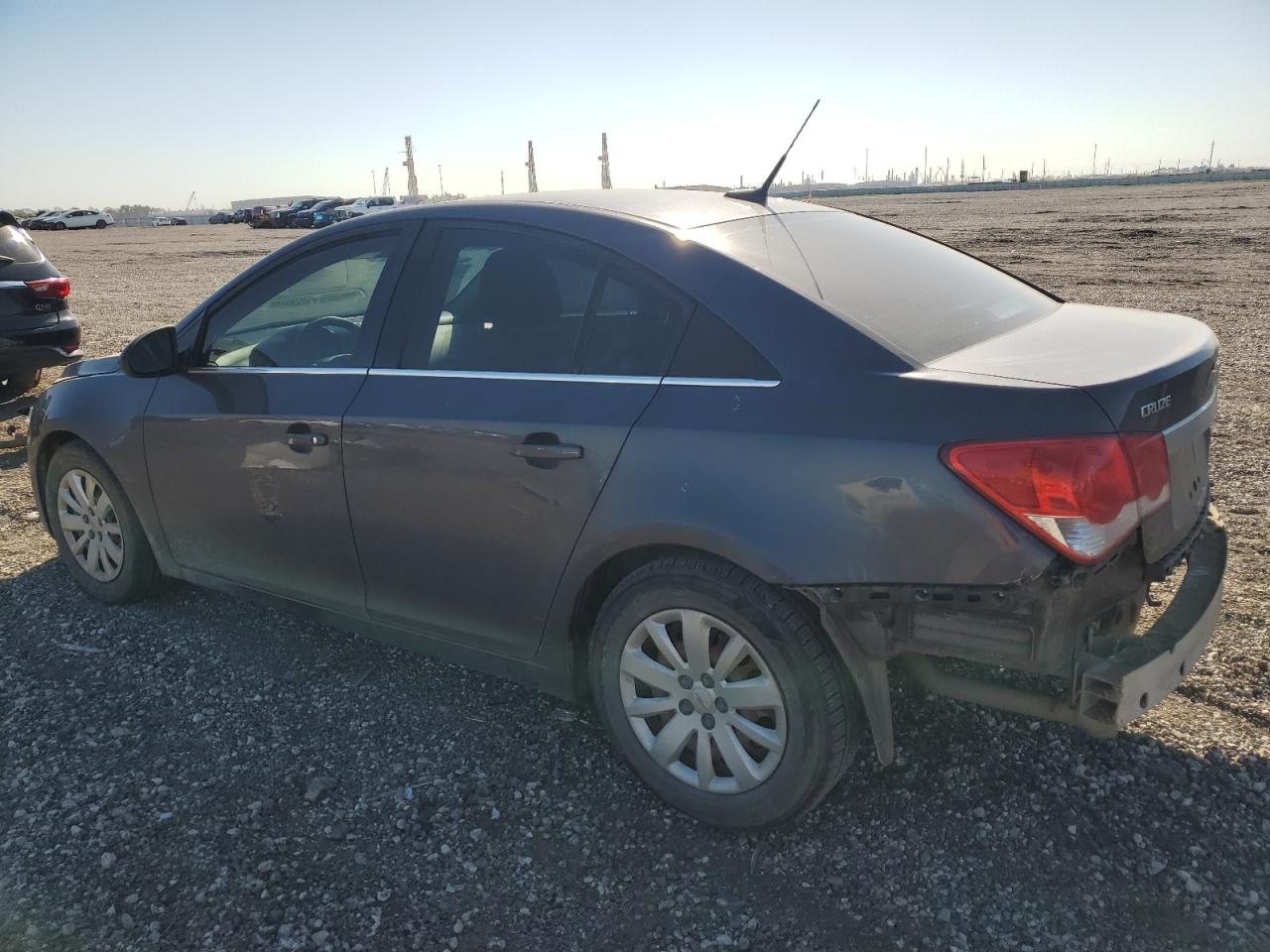 2011 Chevrolet Cruze - Image 2