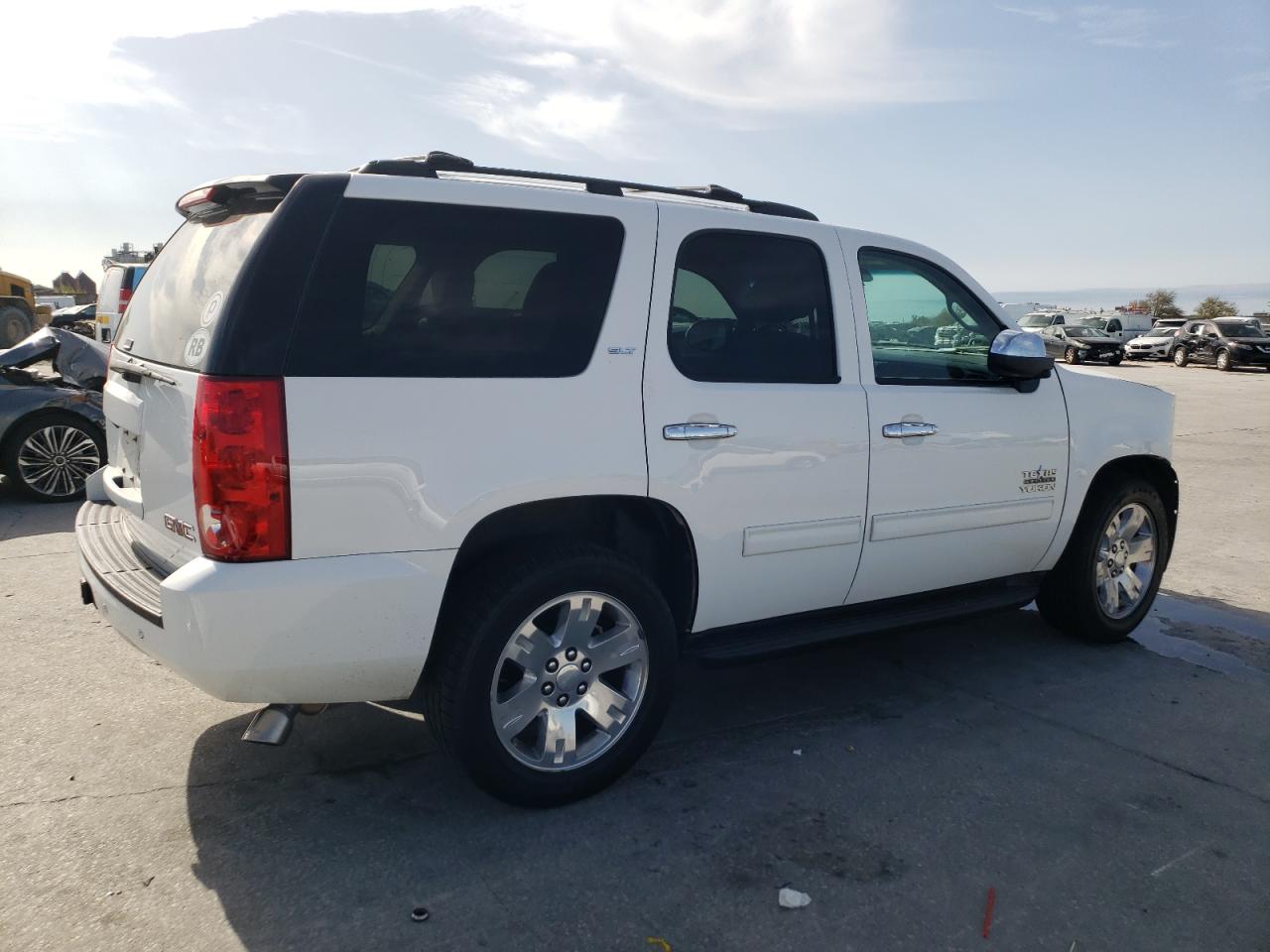 2013 GMC Yukon - Image 3