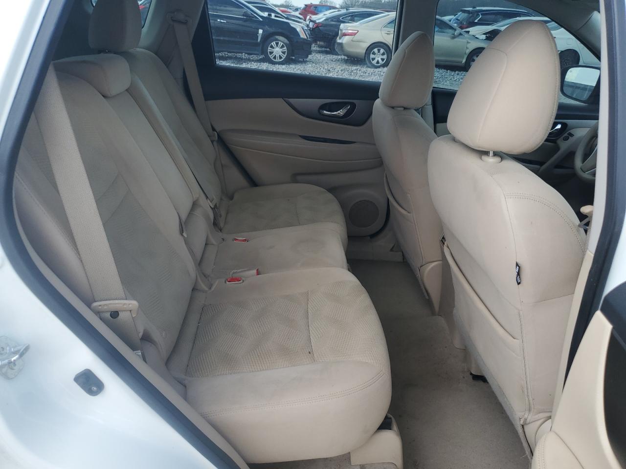 2015 Nissan Rogue - Image 12