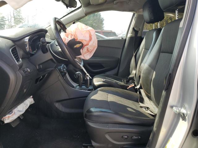  CHEVROLET TRAX 2017 Серебристый