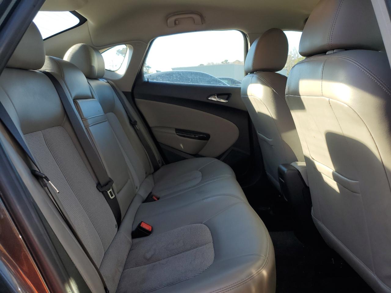 2017 Buick Verano - Image 10