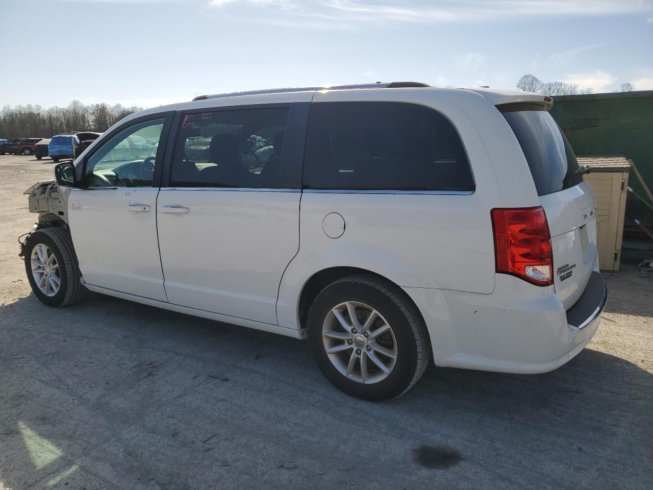 2019 Dodge Caravan - Image 2