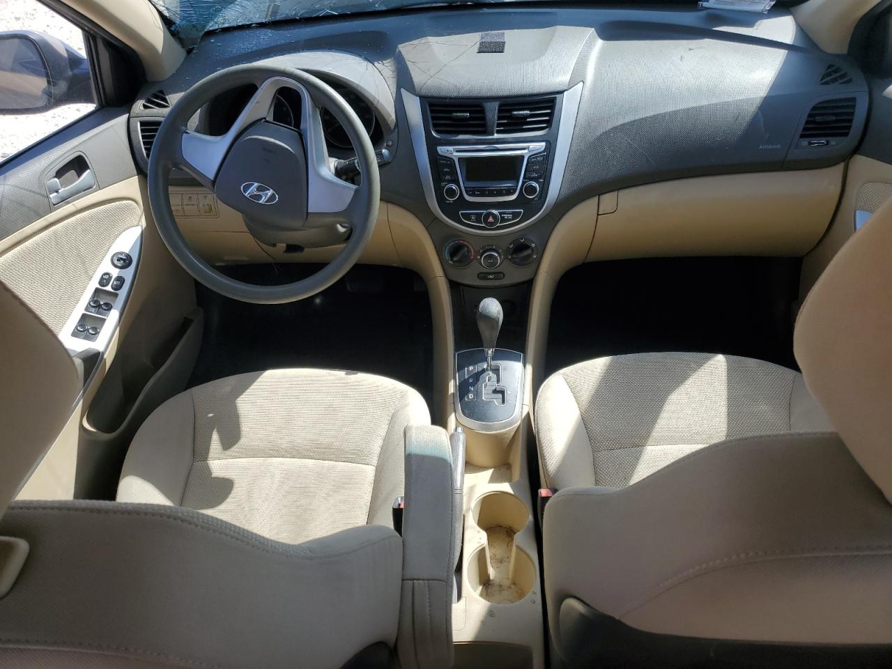 2014 Hyundai Accent - Image 8