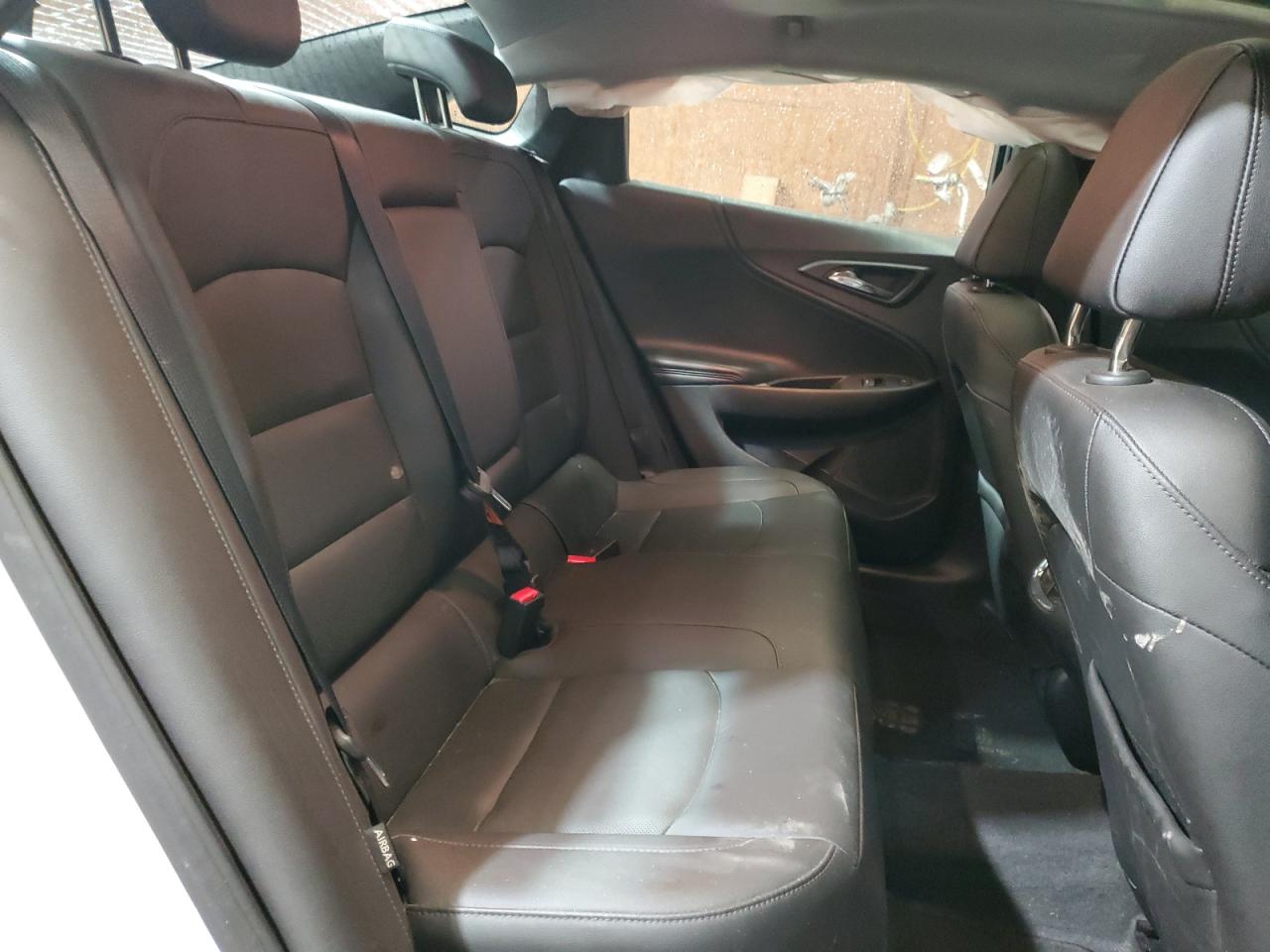 2019 Chevrolet Malibu - Image 10