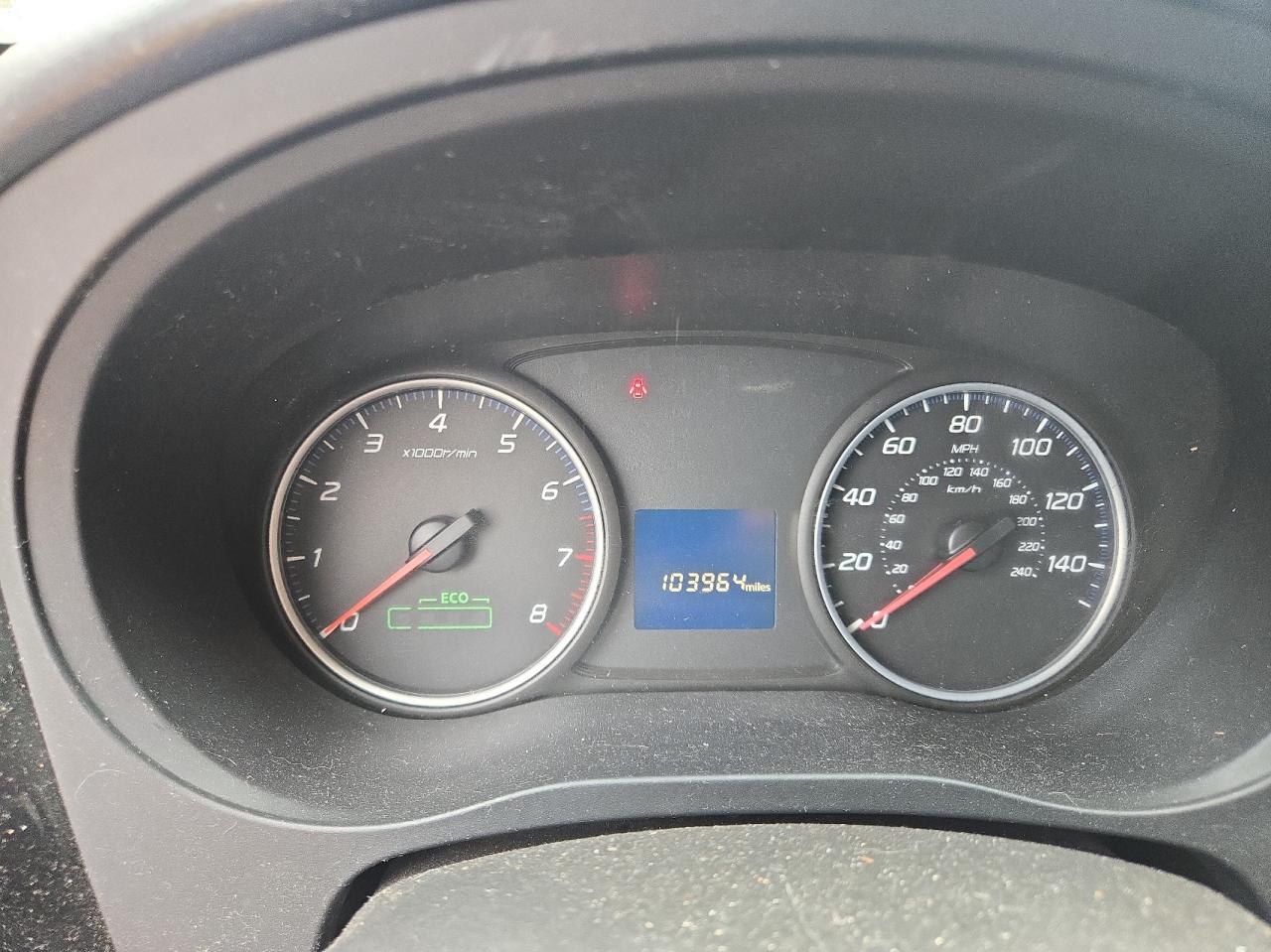 2014 Mitsubishi Outlander - Image 8