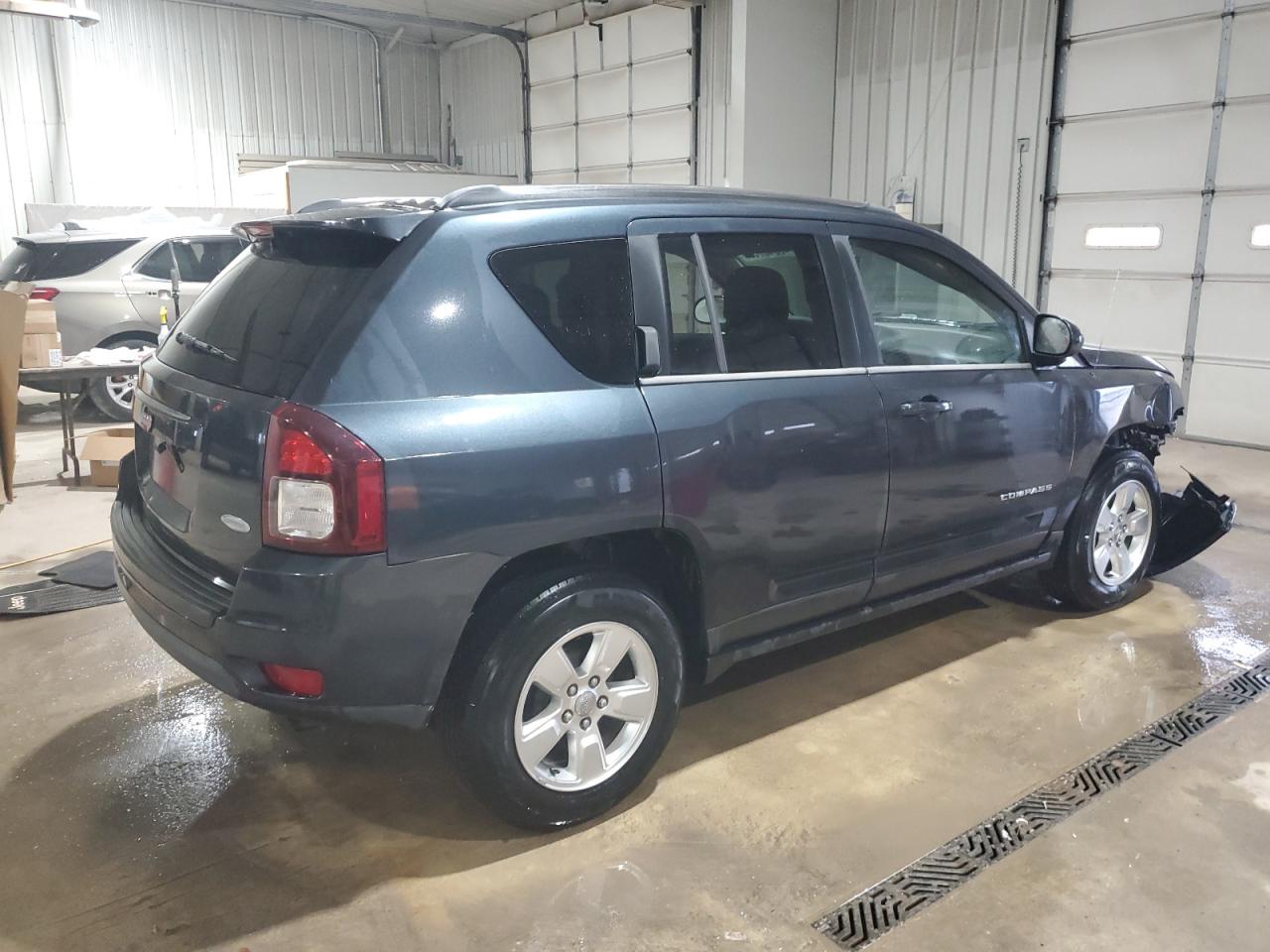 2014 Jeep Compass - Image 3