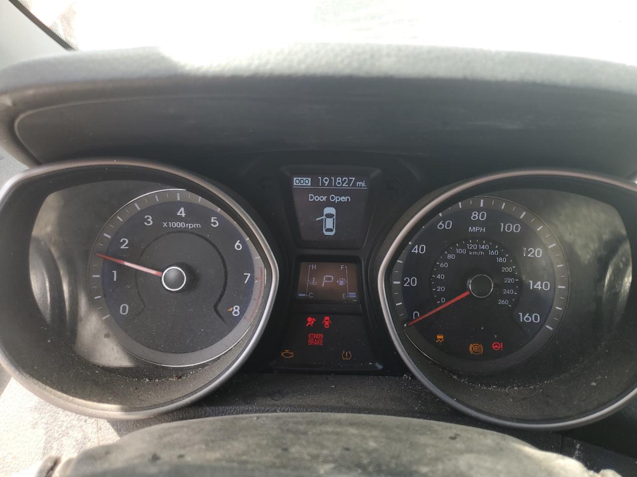 2014 Hyundai Elantra - Image 9