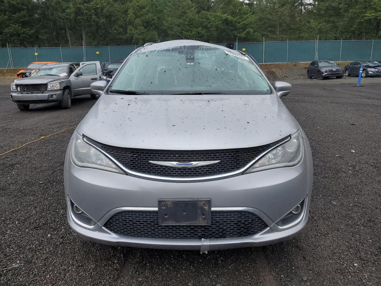2018 Chrysler Pacifica - Image 5
