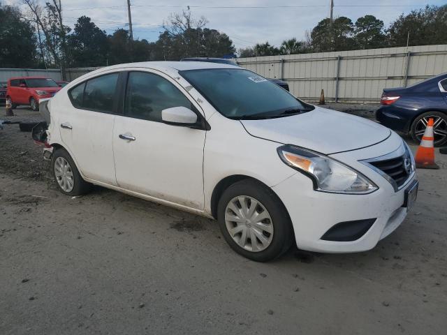  NISSAN VERSA 2018 Білий