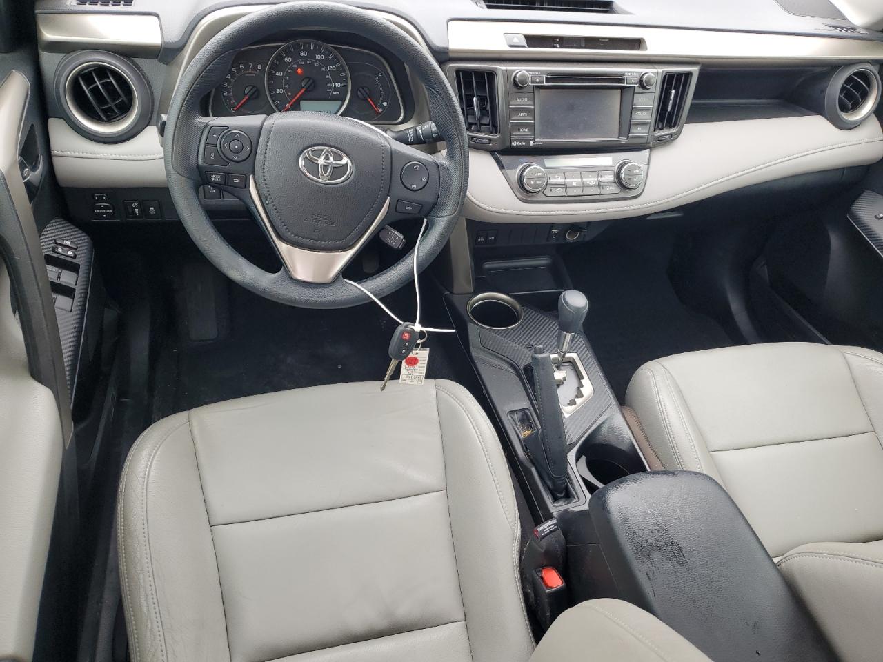 2015 Toyota RAV 4 - Image 8