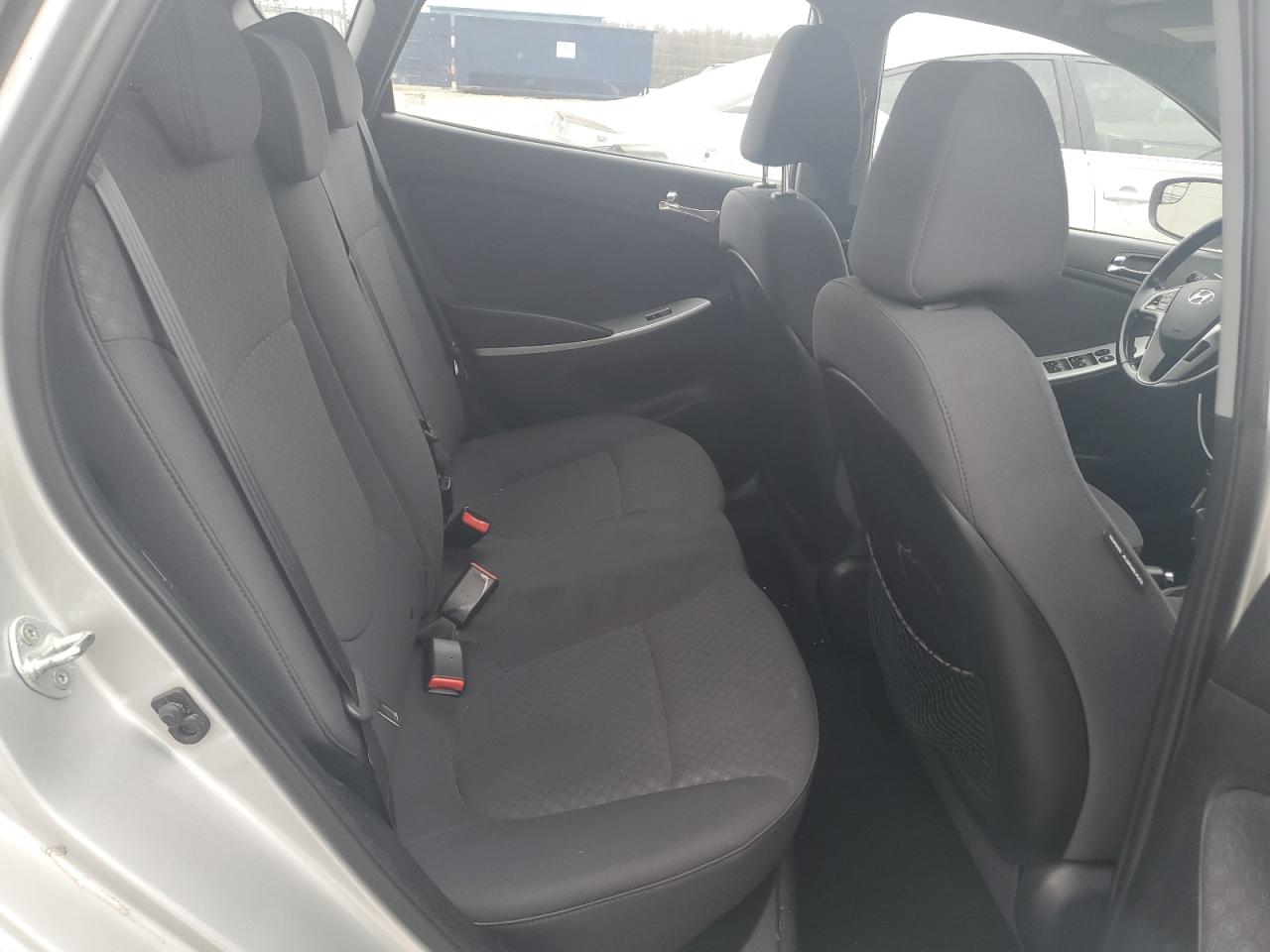 2014 Hyundai Accent - Image 11