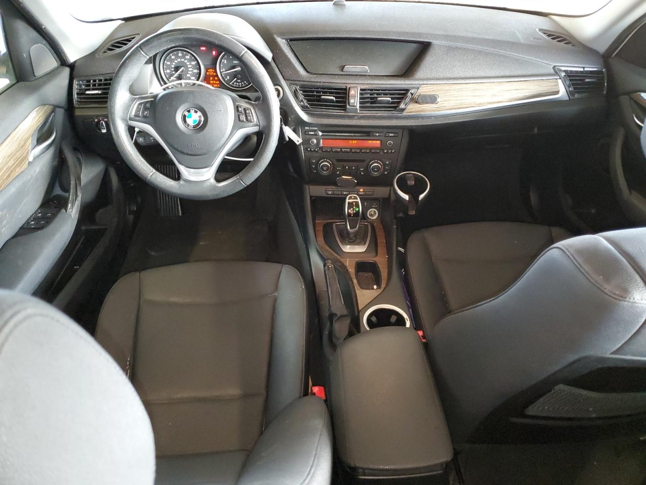 2015 BMW X1 - Image 8