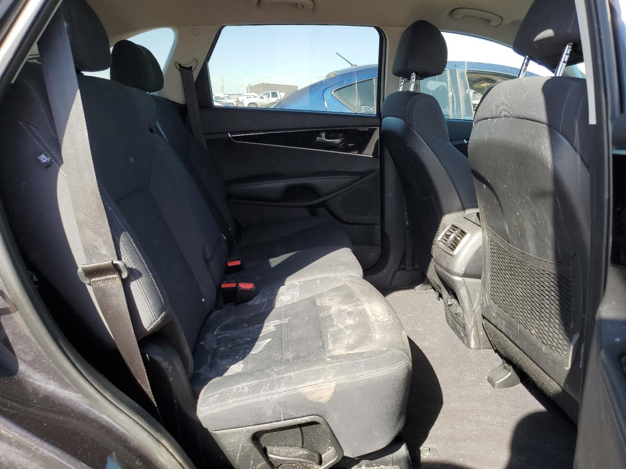2018 Kia Sorento - Image 11