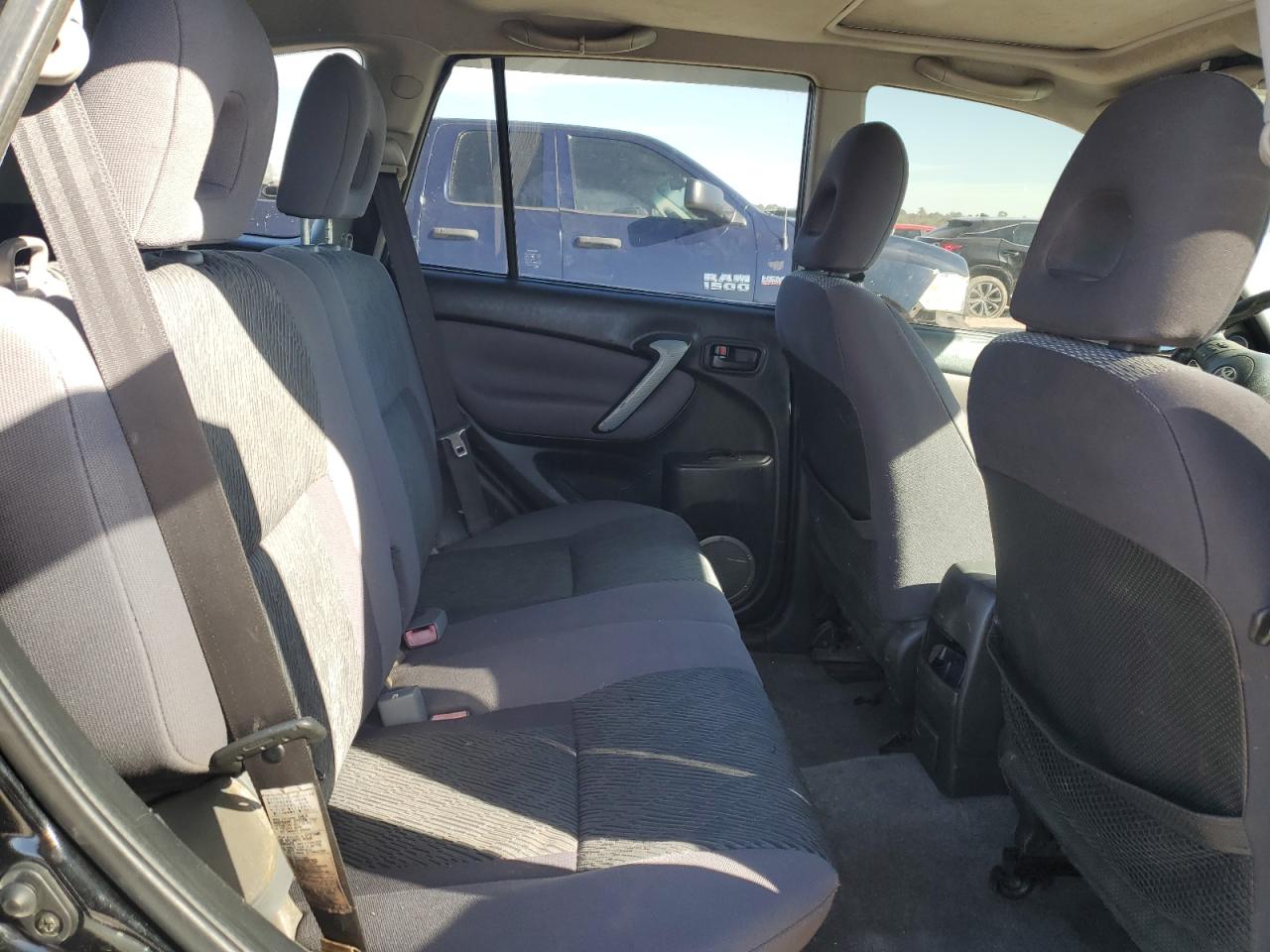 2004 Toyota RAV 4 - Image 11