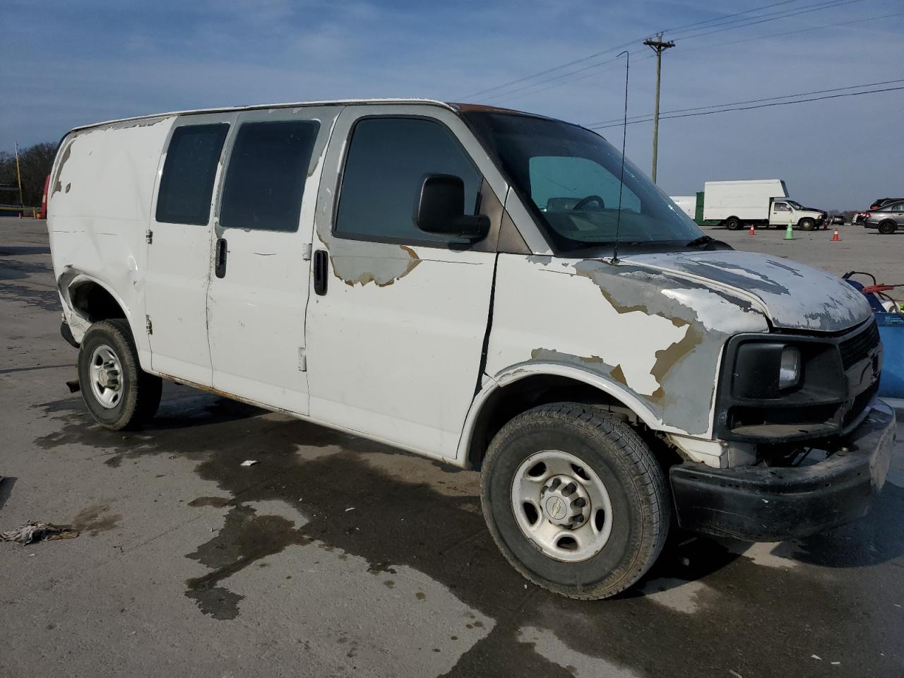 2009 Chevrolet Express - Image 4