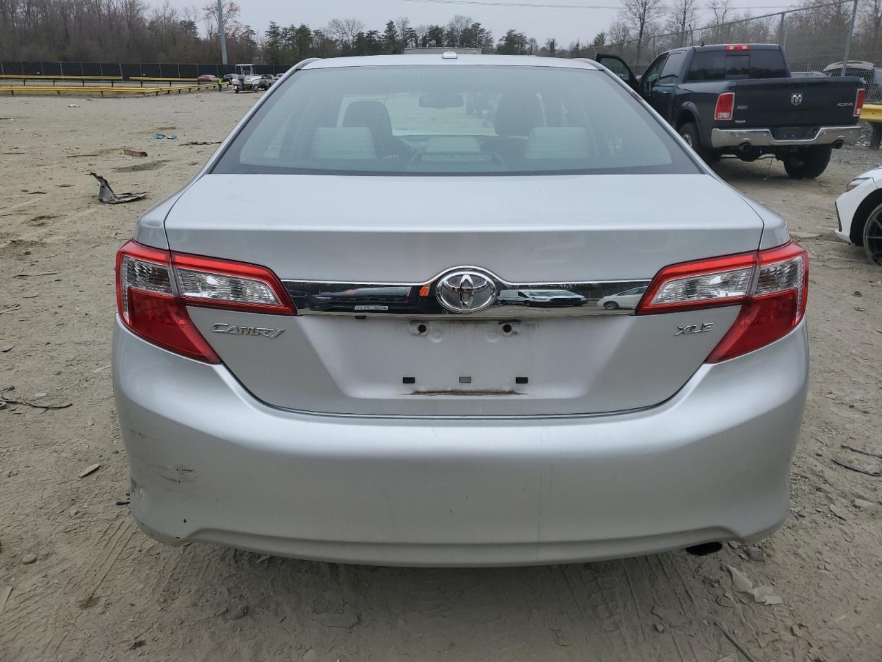 2012 Toyota Camry - Image 6