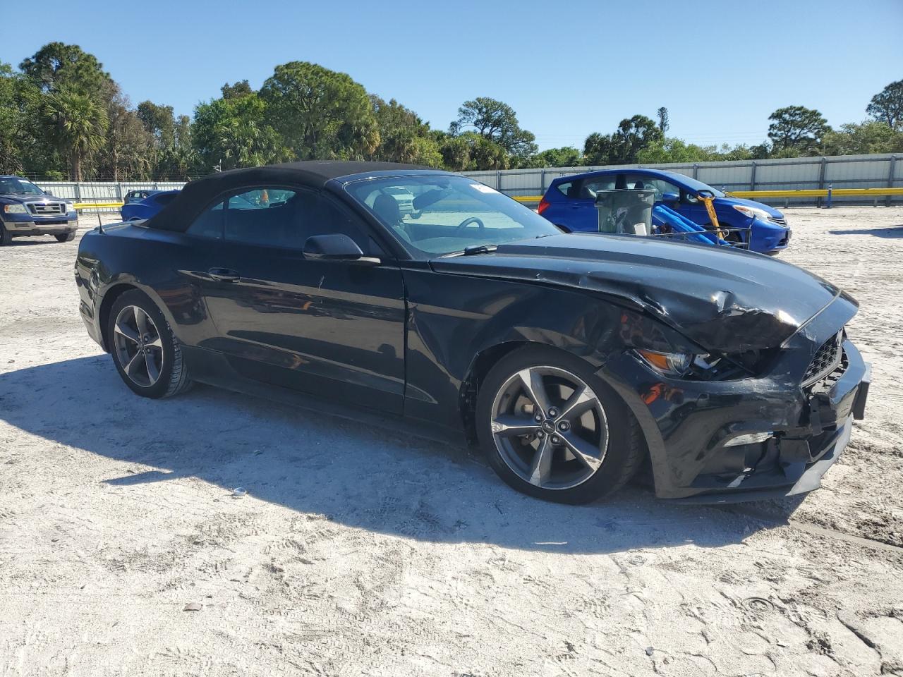 2015 Ford Mustang - Image 4