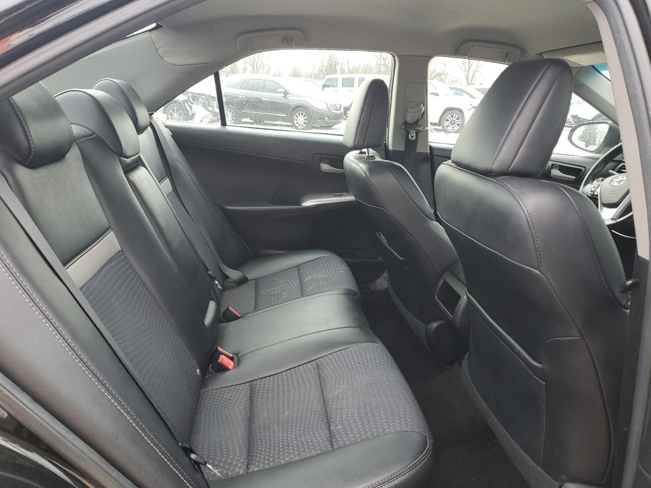 2014 Toyota Camry - Image 10