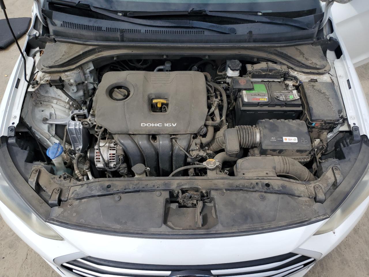 2018 Hyundai Elantra - Image 13