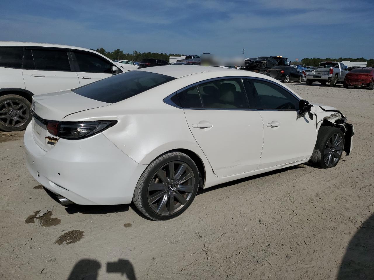 2018 Mazda 6 - Image 3