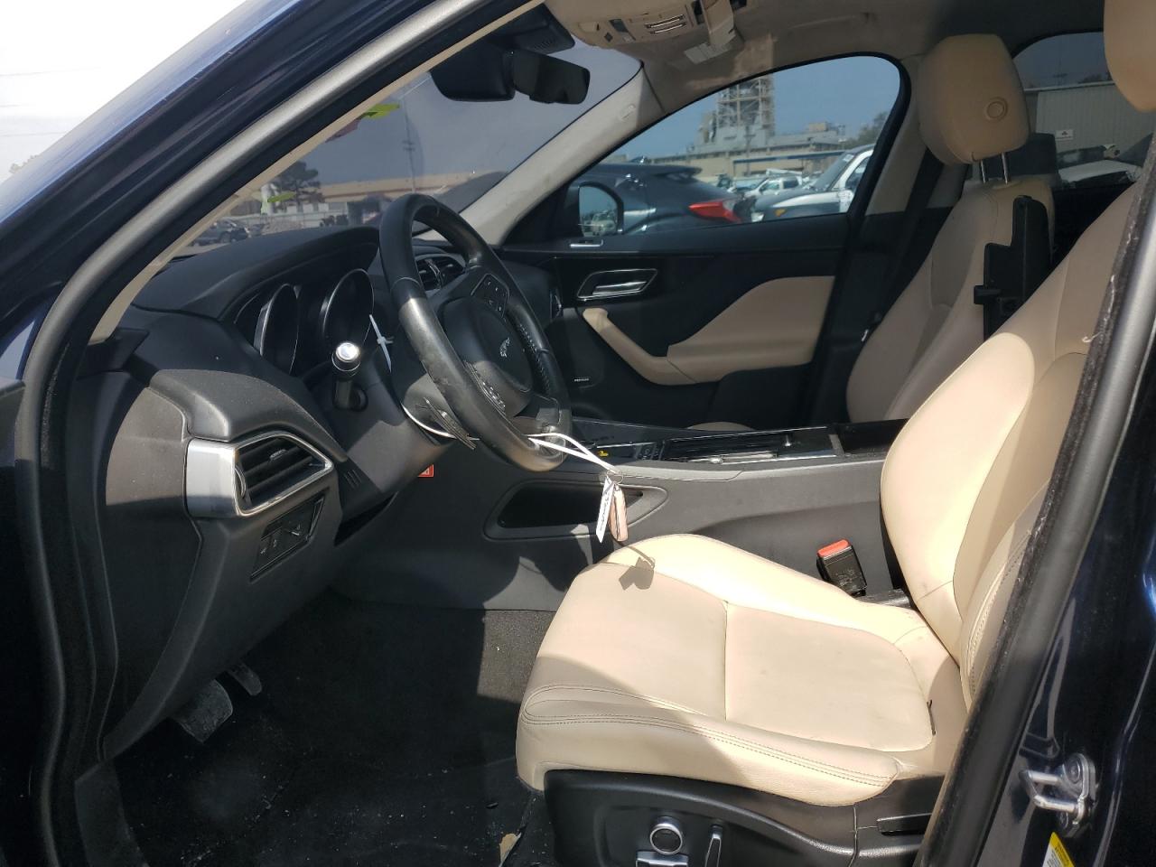 2020 Jaguar F-Pace - Image 7
