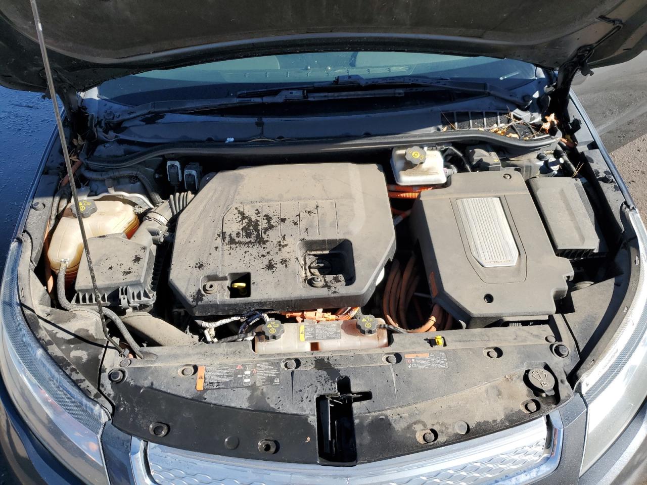 2012 Chevrolet Volt - Image 12