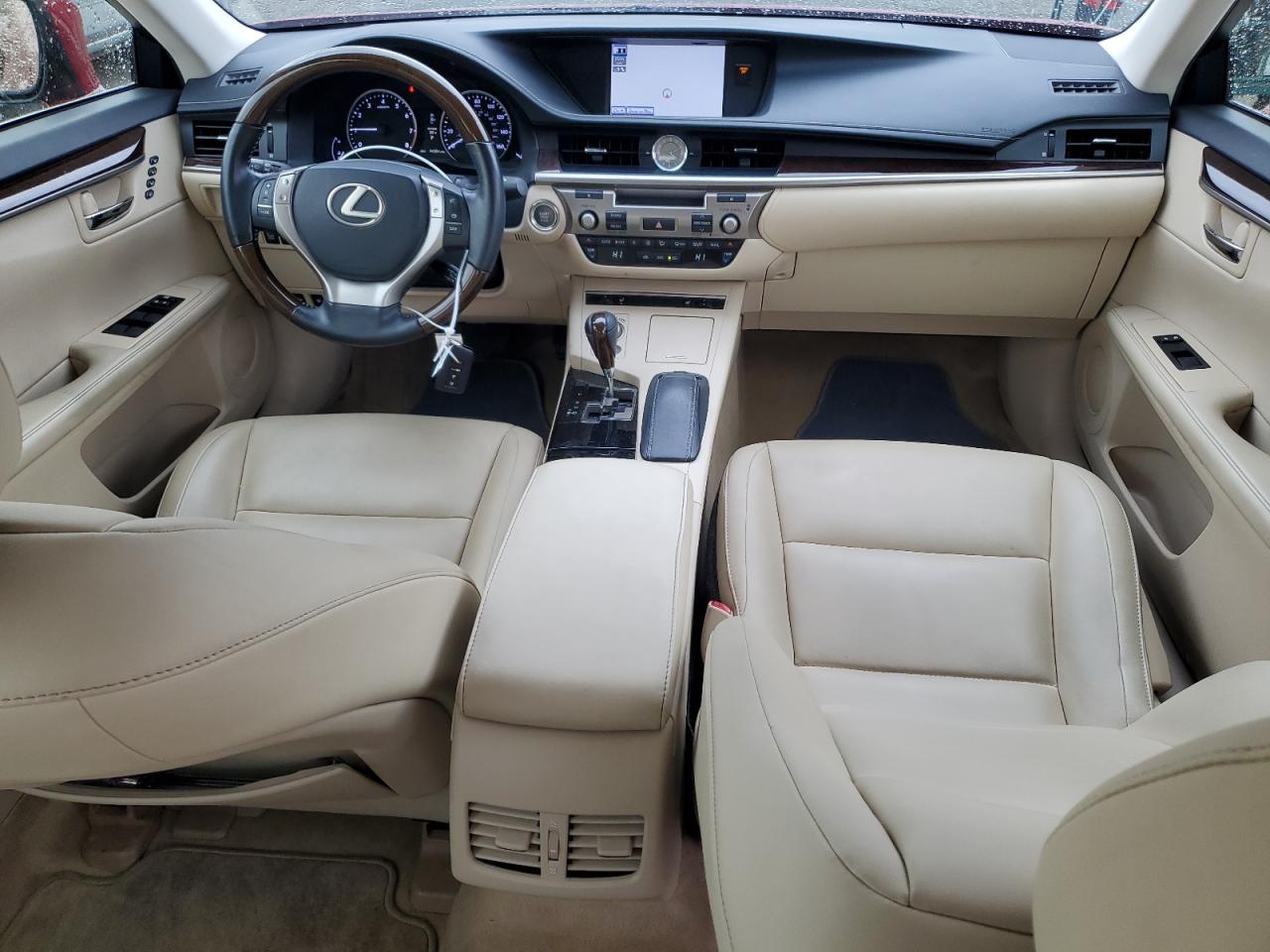 2013 Lexus ES - Image 8