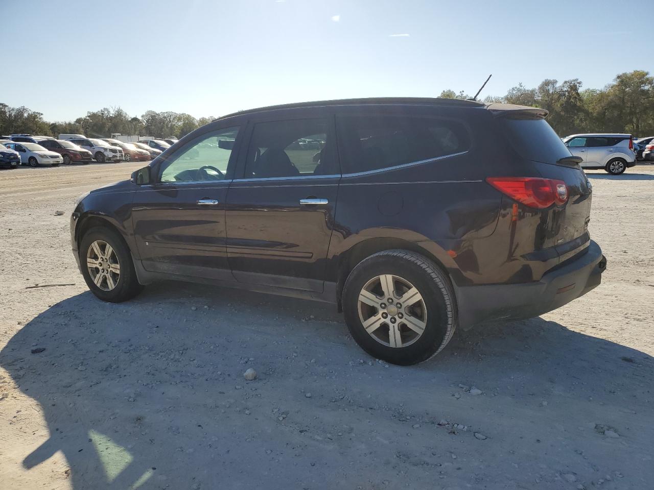 2010 Chevrolet Traverse - Image 2