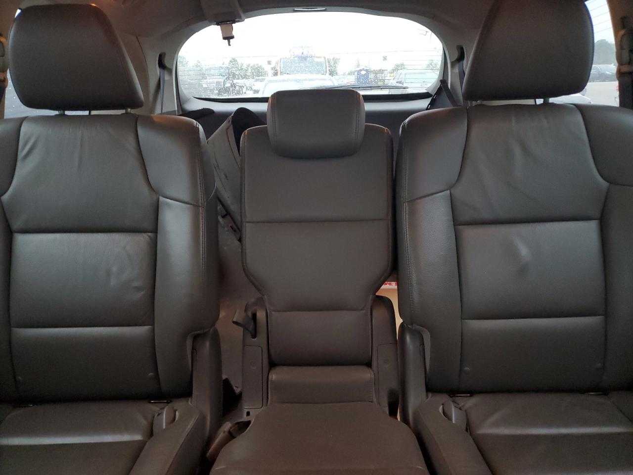 2012 Honda Odyssey - Image 10