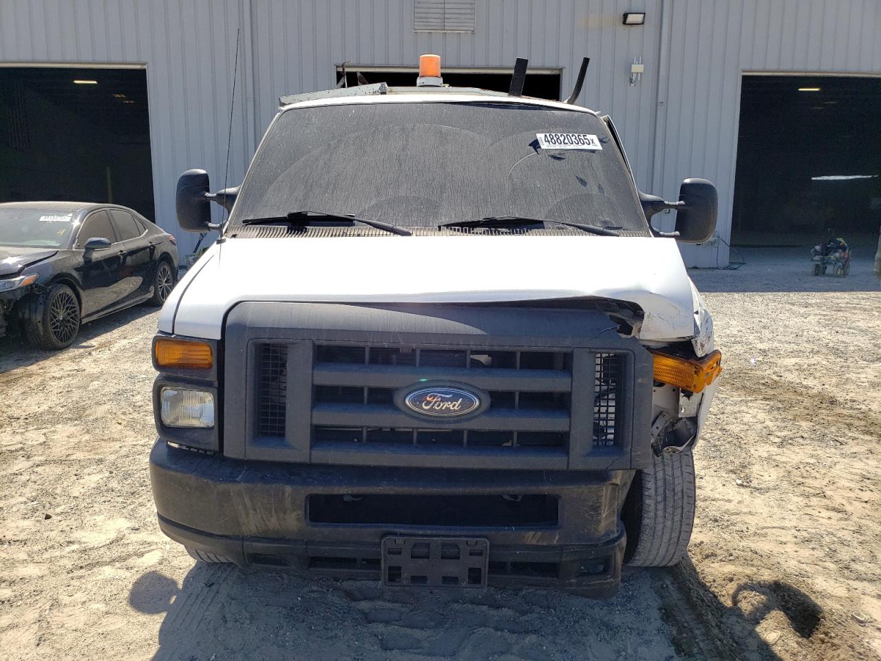 2013 Ford Econoline - Image 5