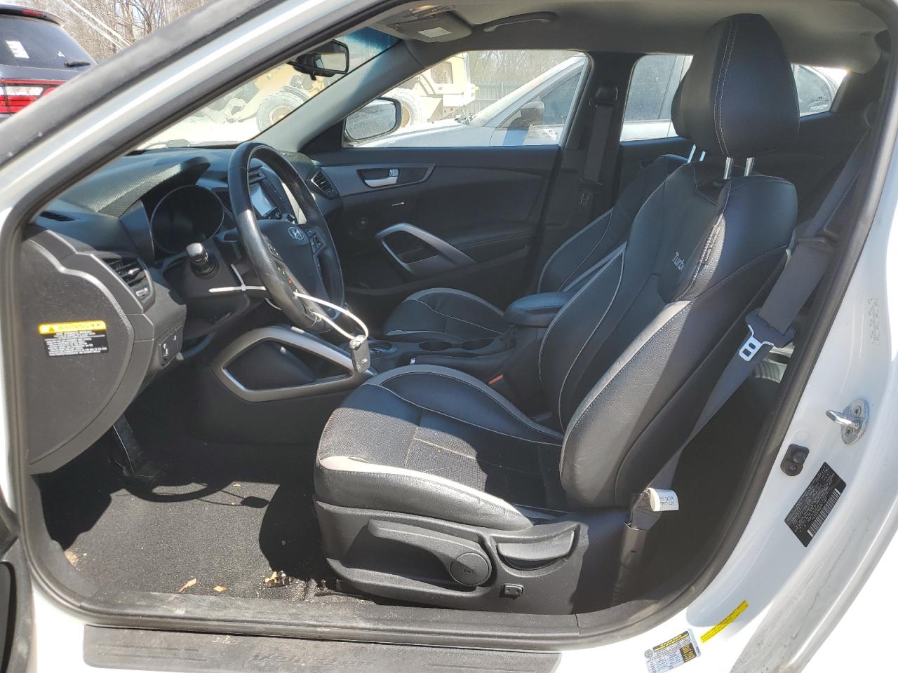 2015 Hyundai Veloster - Image 7