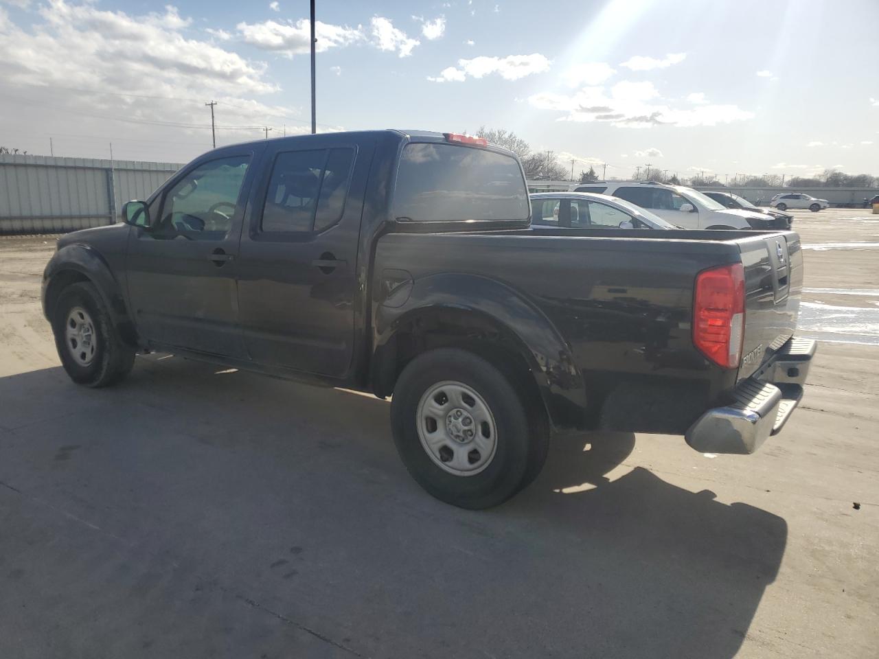 2012 Nissan Navara (Frontier) - Image 2