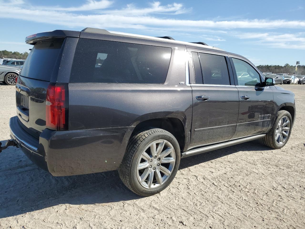 2015 Chevrolet Suburban - Image 3