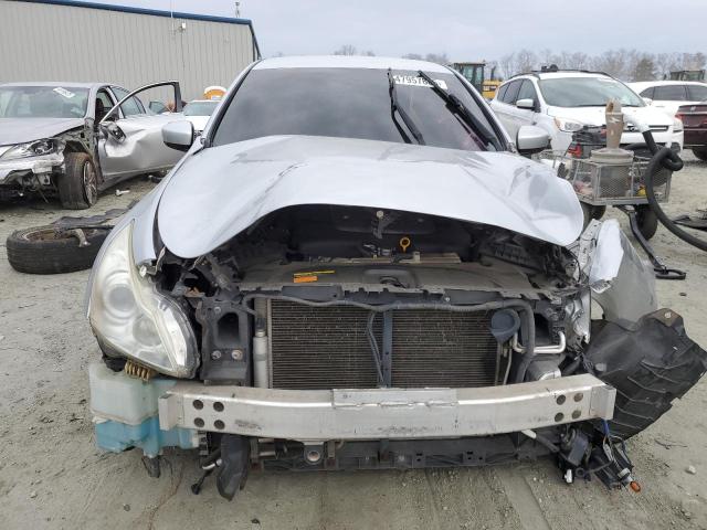 Sedans INFINITI G37 2013 Srebrny