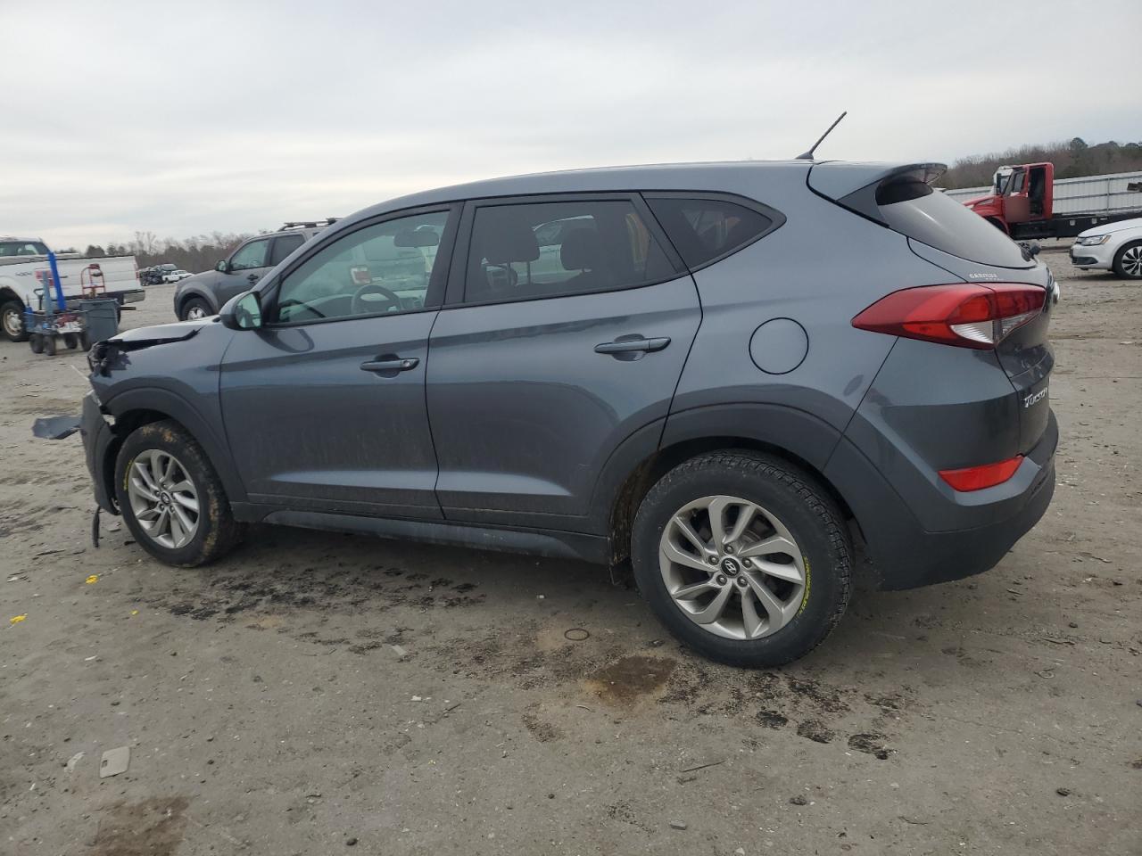 2018 Hyundai Tucson - Image 2