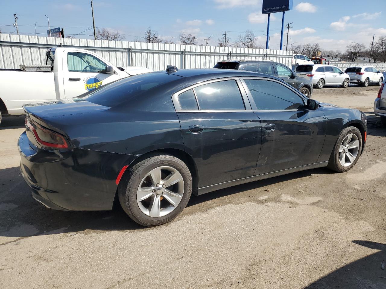 2016 Dodge Charger - Image 3