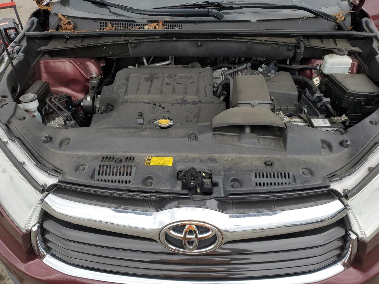 2014 Toyota Highlander - Image 12