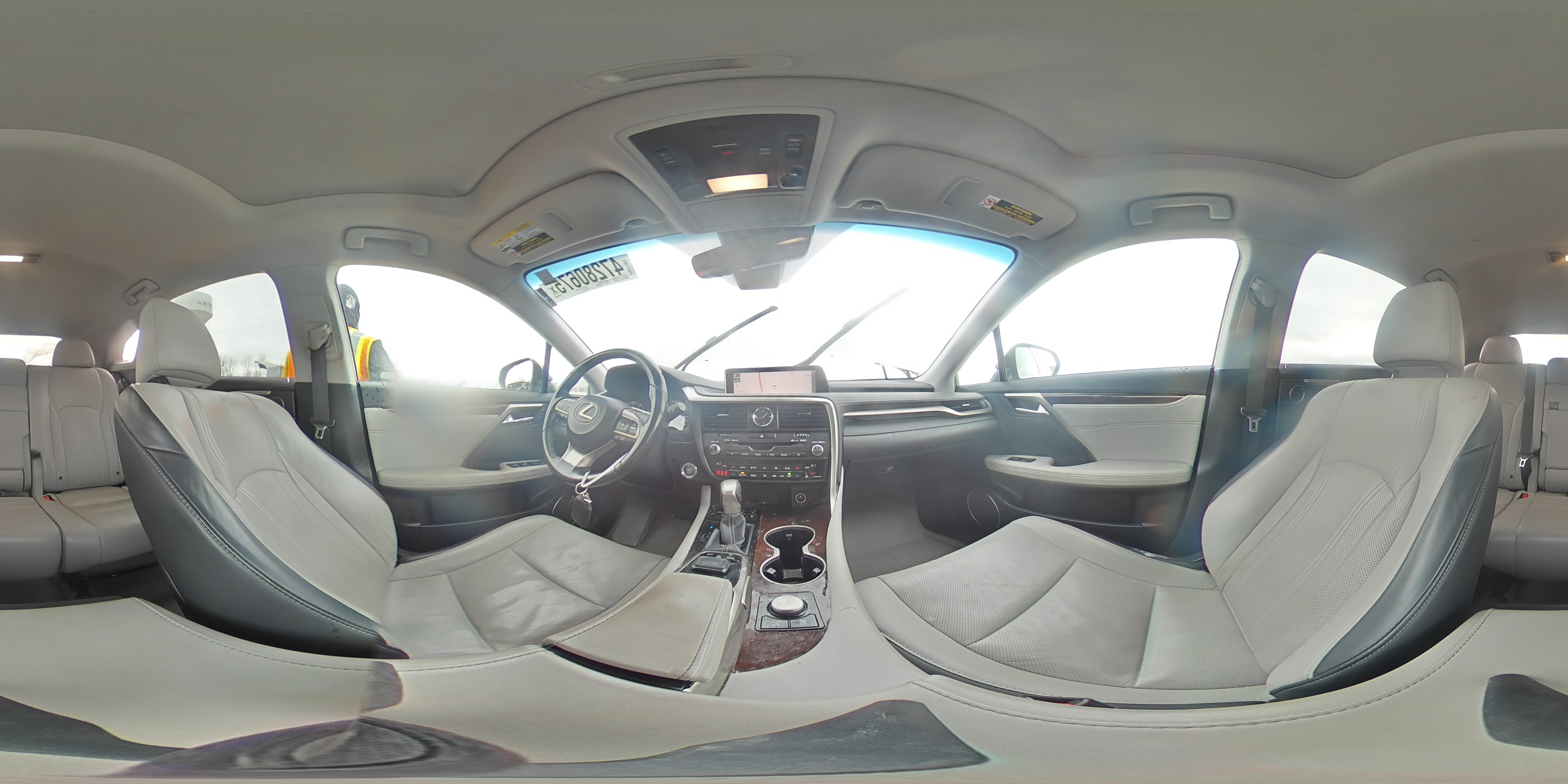 2017 Lexus RX - Image 16
